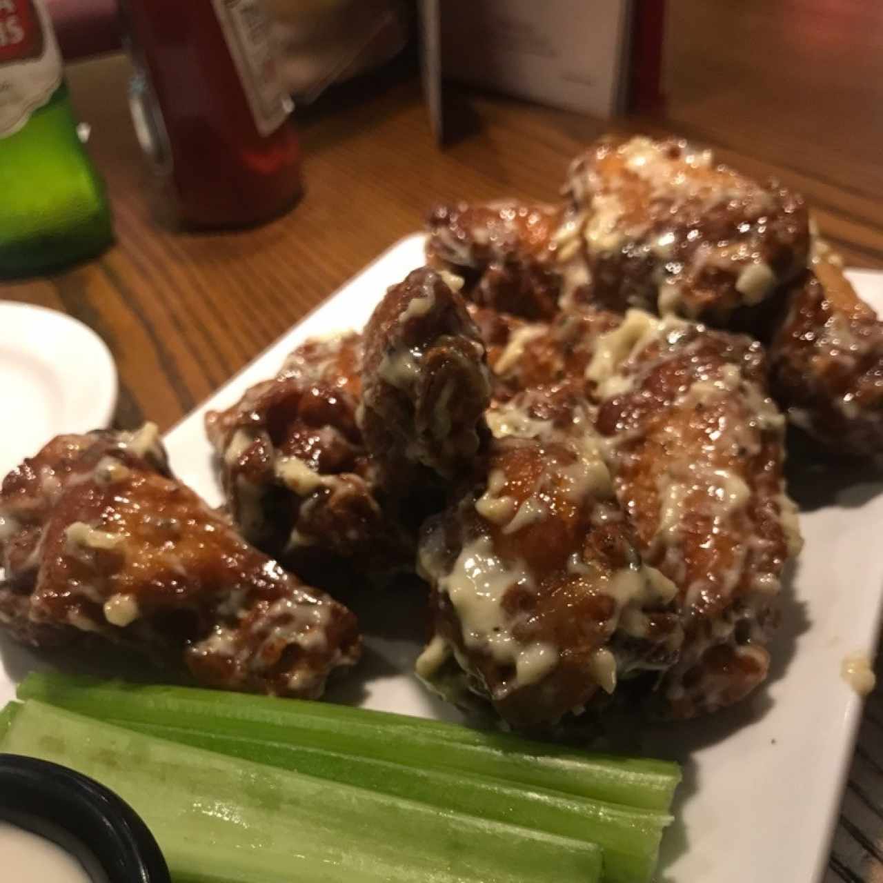 Wings con ajo y queso