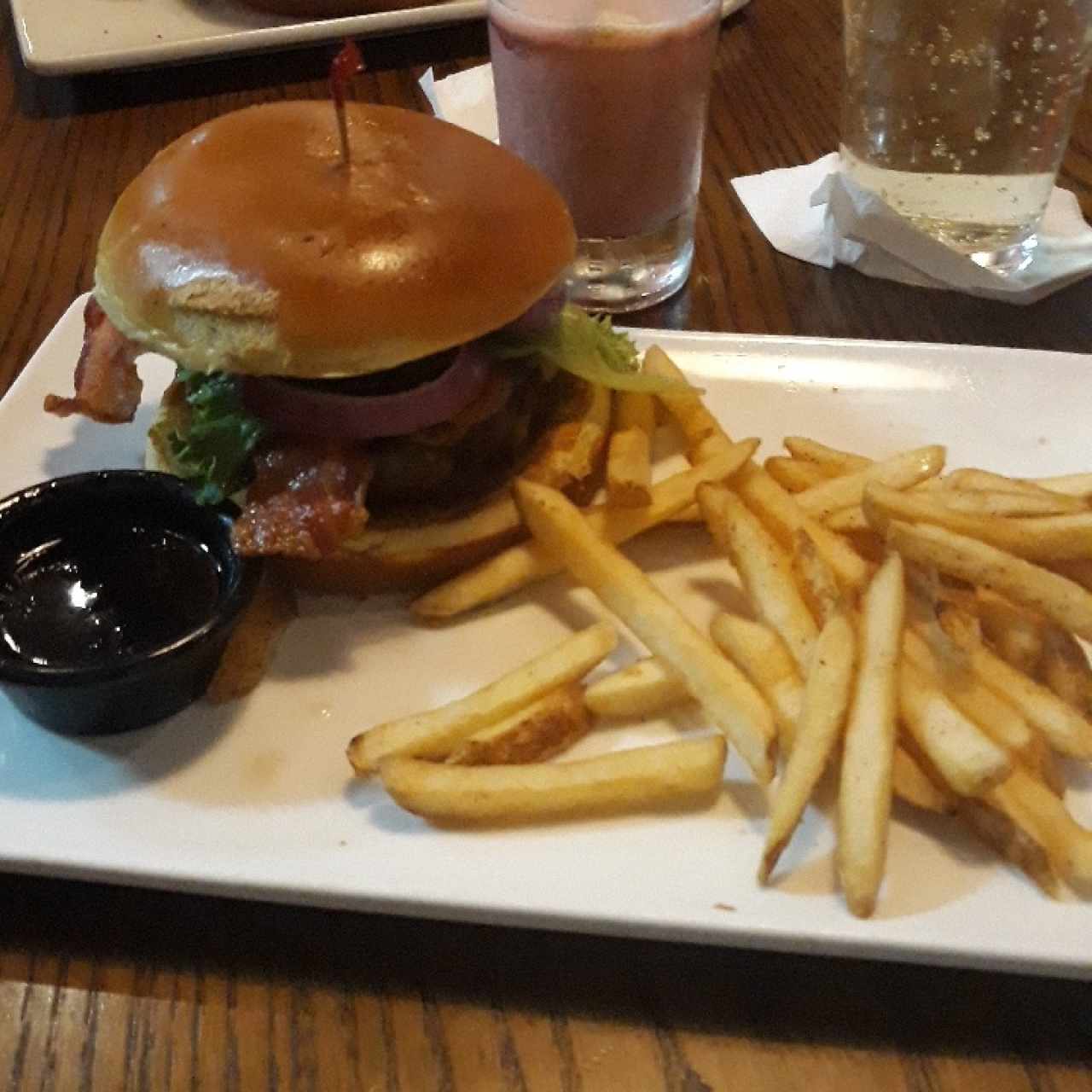 jack's Daniel's Burger 