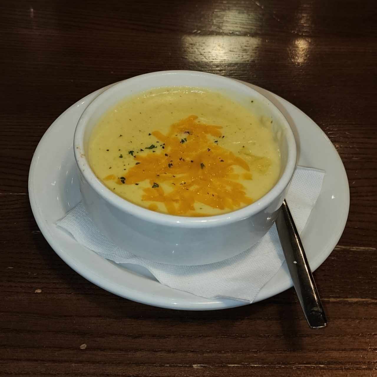 Saladas & Soup - BROCCOLI CHEESE SOUP