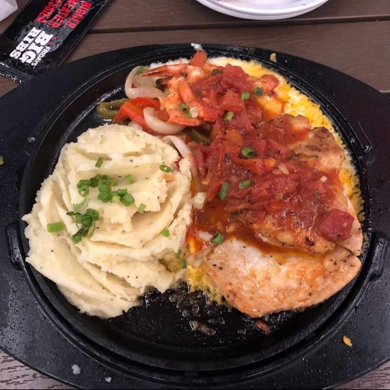 Sizzling Chicken and Shrimp. 😋