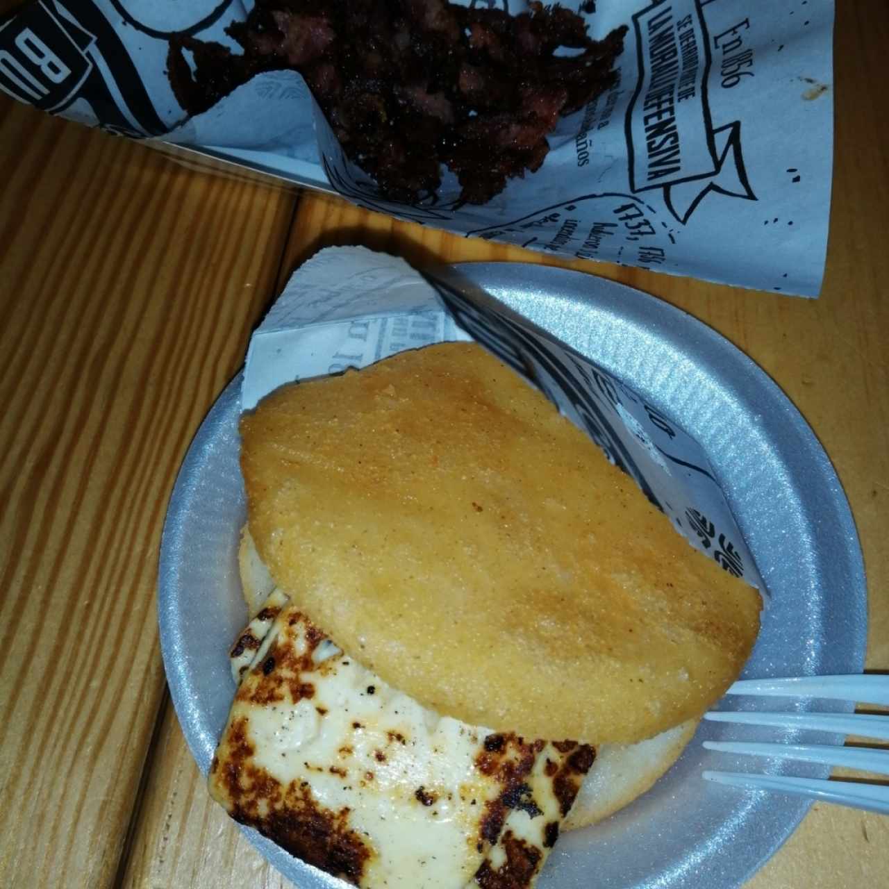 arepa con queso frito