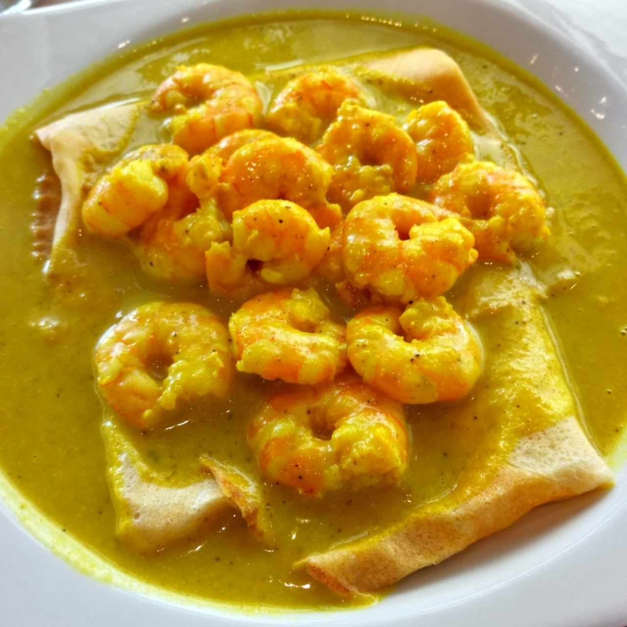 Crepes de Camarones al Curry