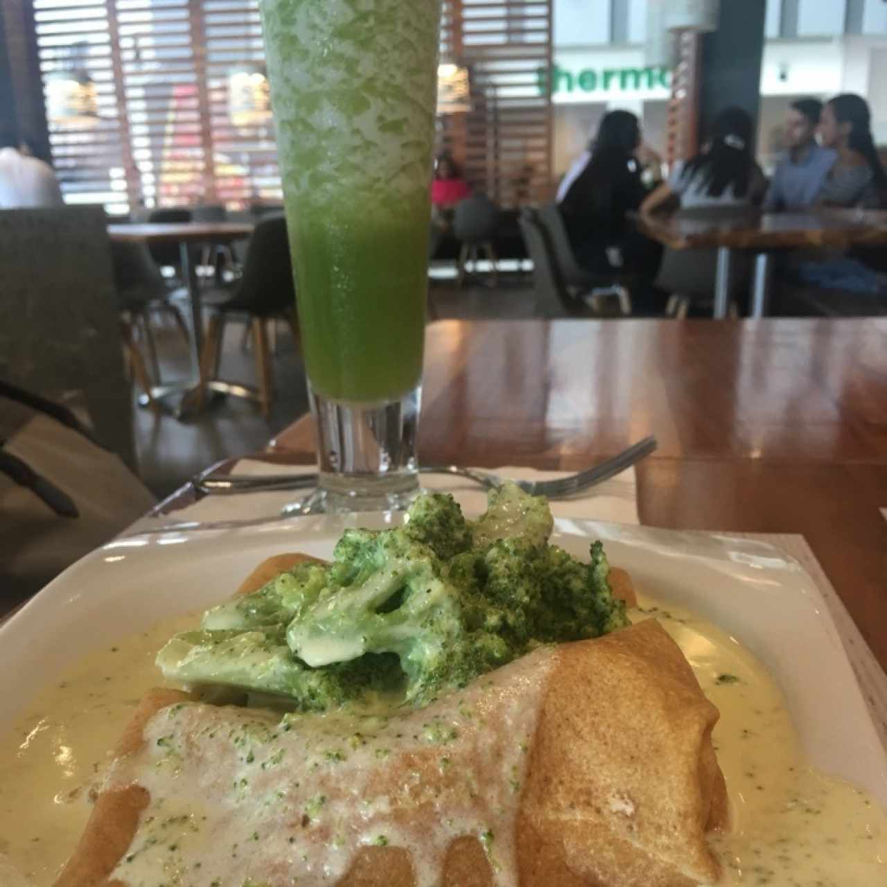 crepe de queso, brocoli