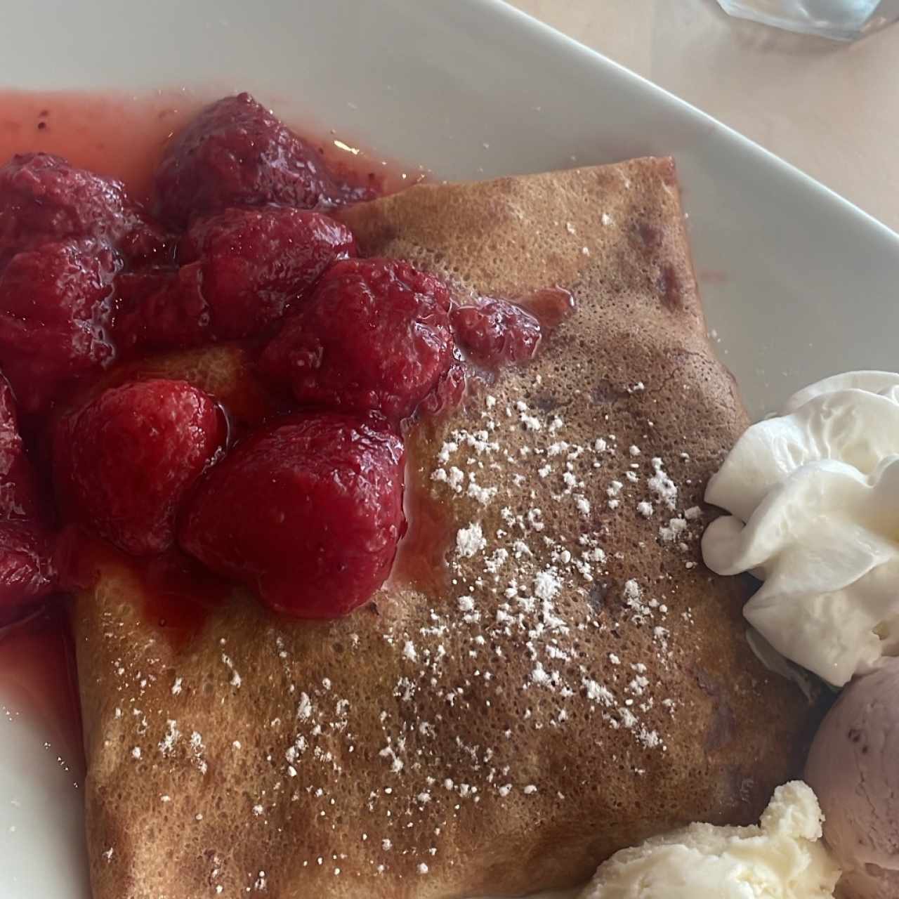 Crepe de Frutos Rojos