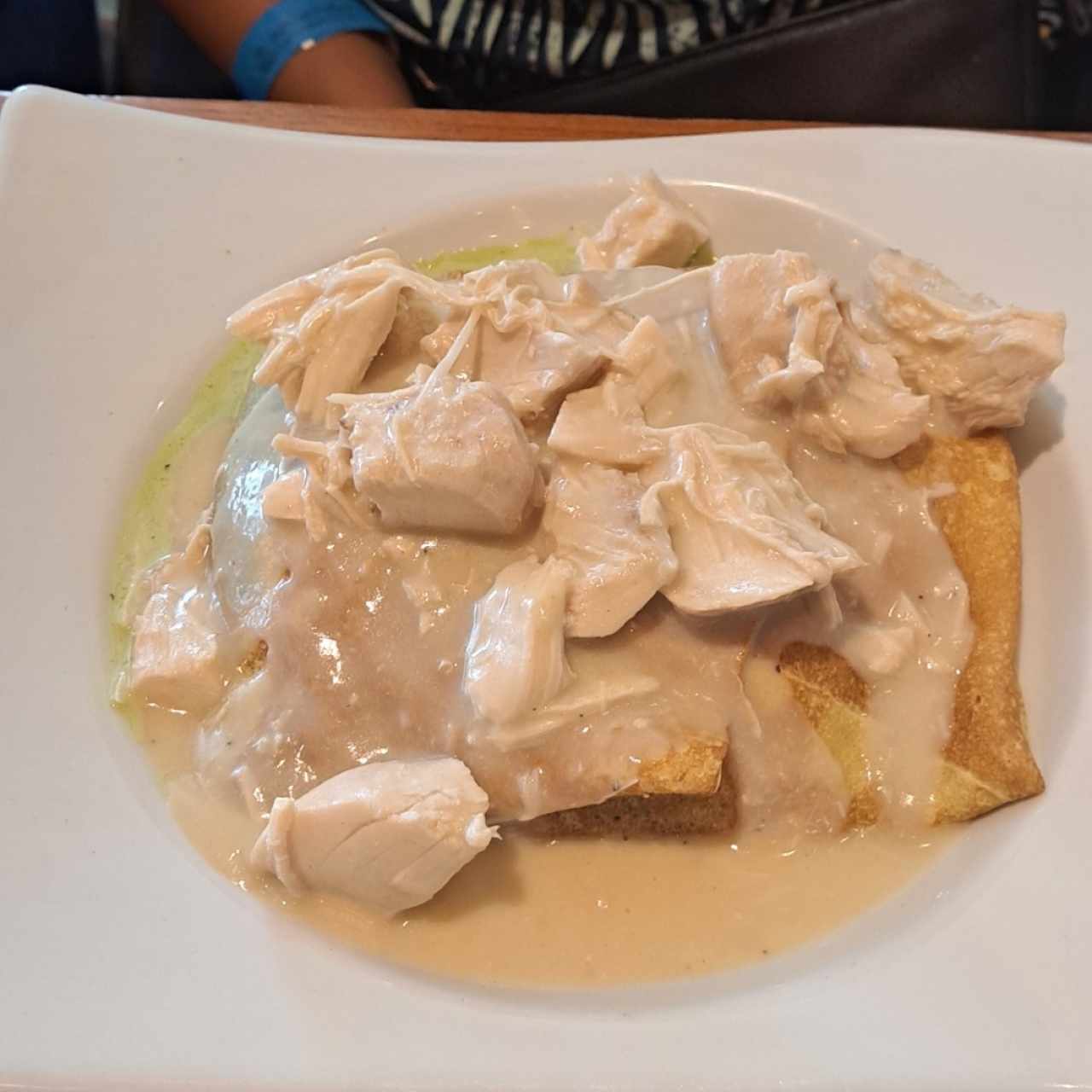 crepes con pollo y crema