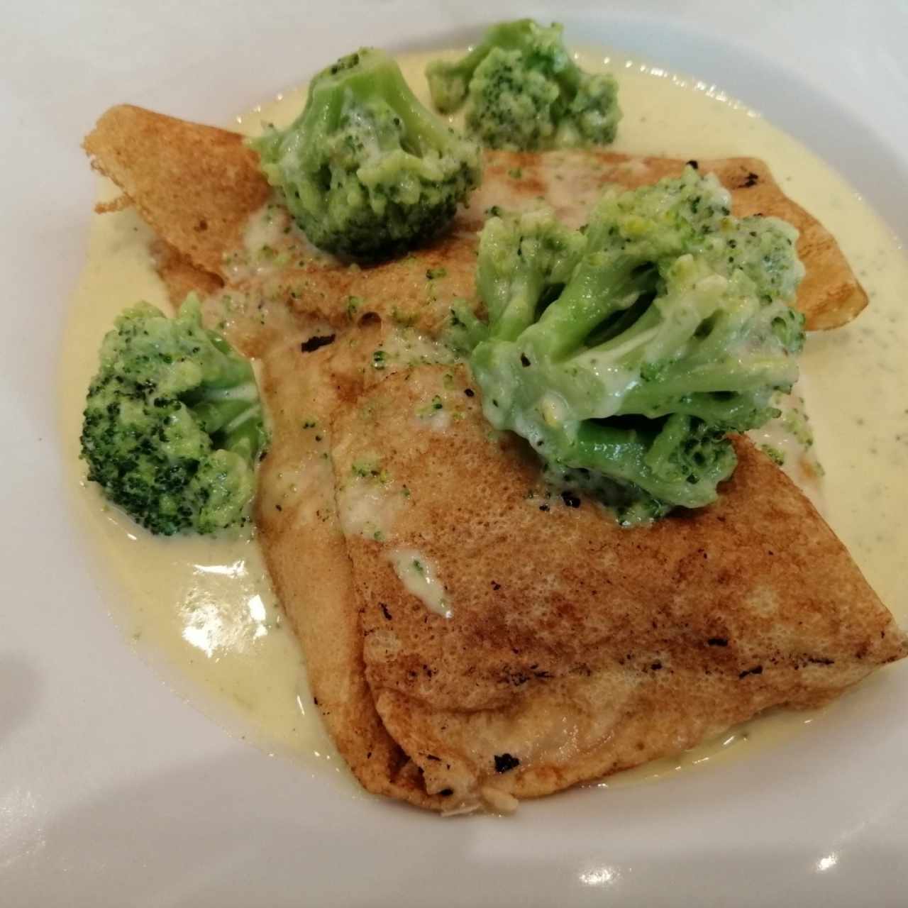 crepe de brócoli y pollo