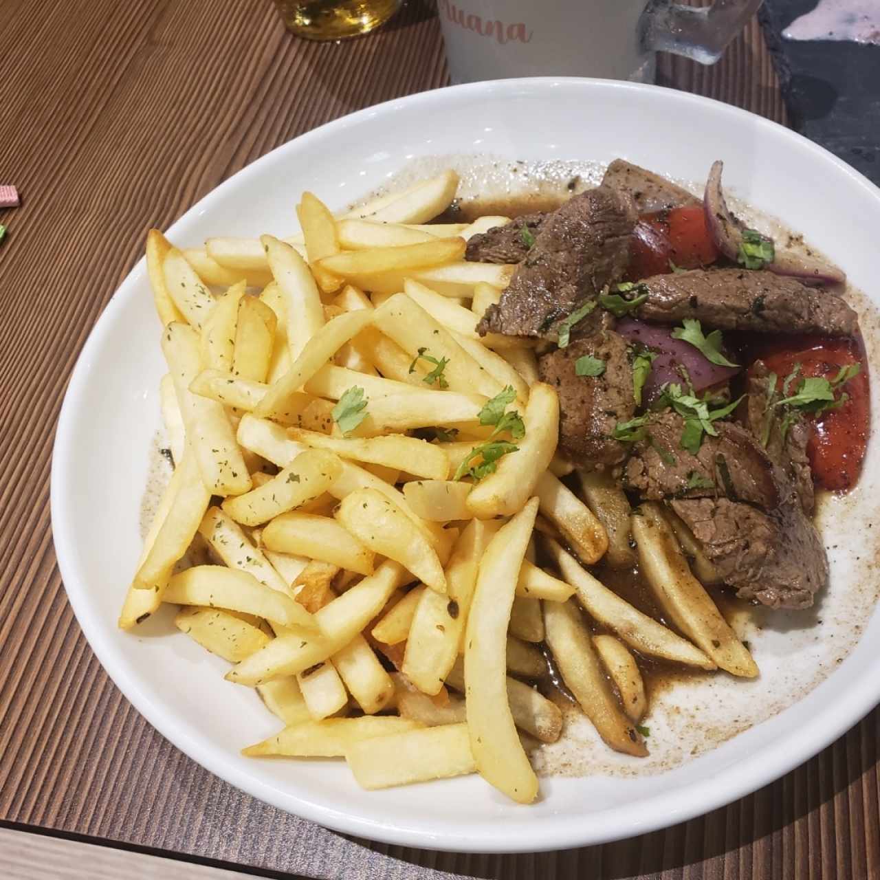 lomo Saltado con doble ración de papá para mi hijo