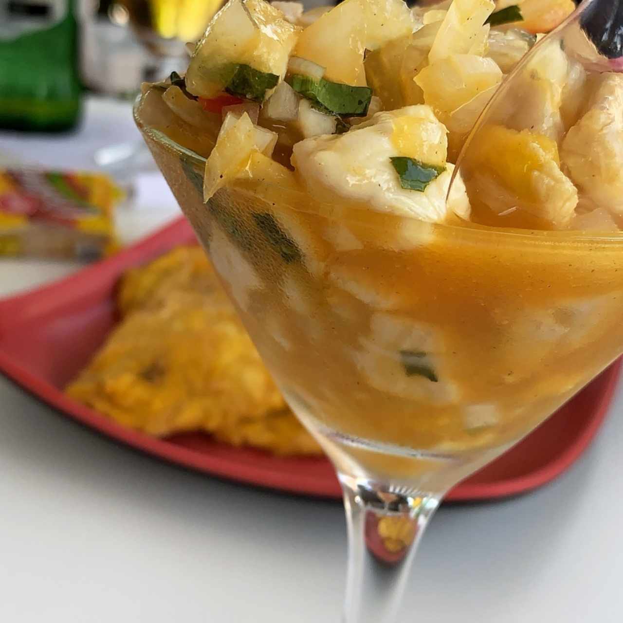 ceviche de corvina con salsa de maracuya