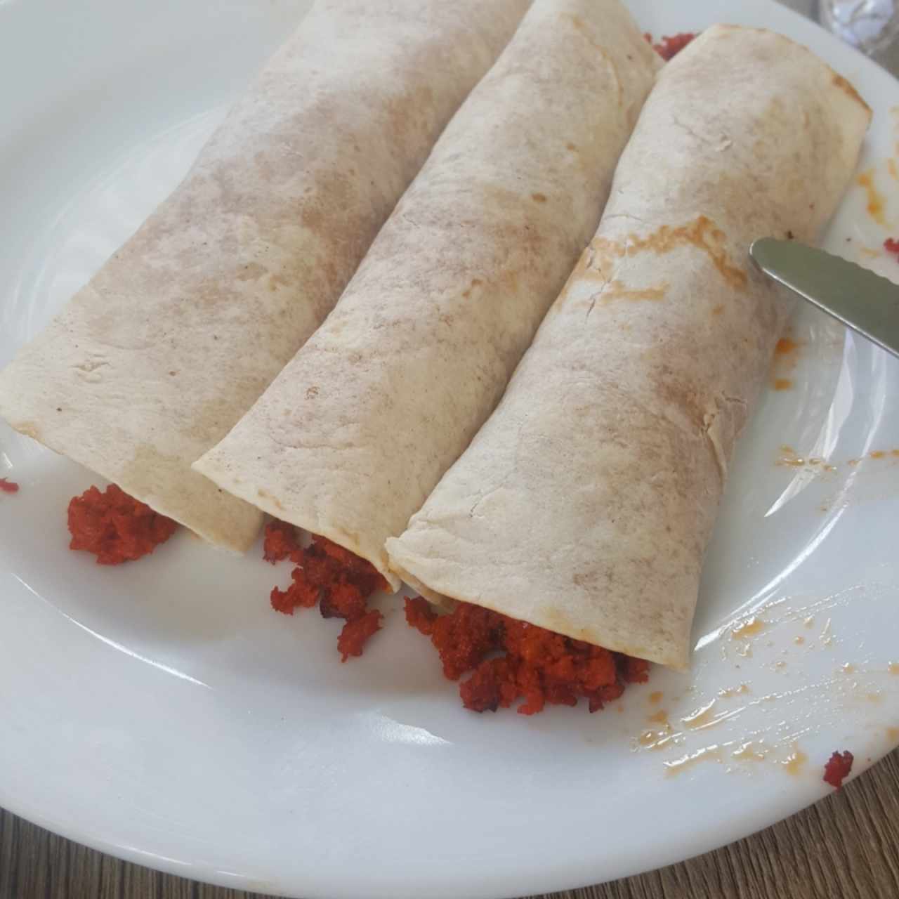 tacos de chorizo con tortilla de harina