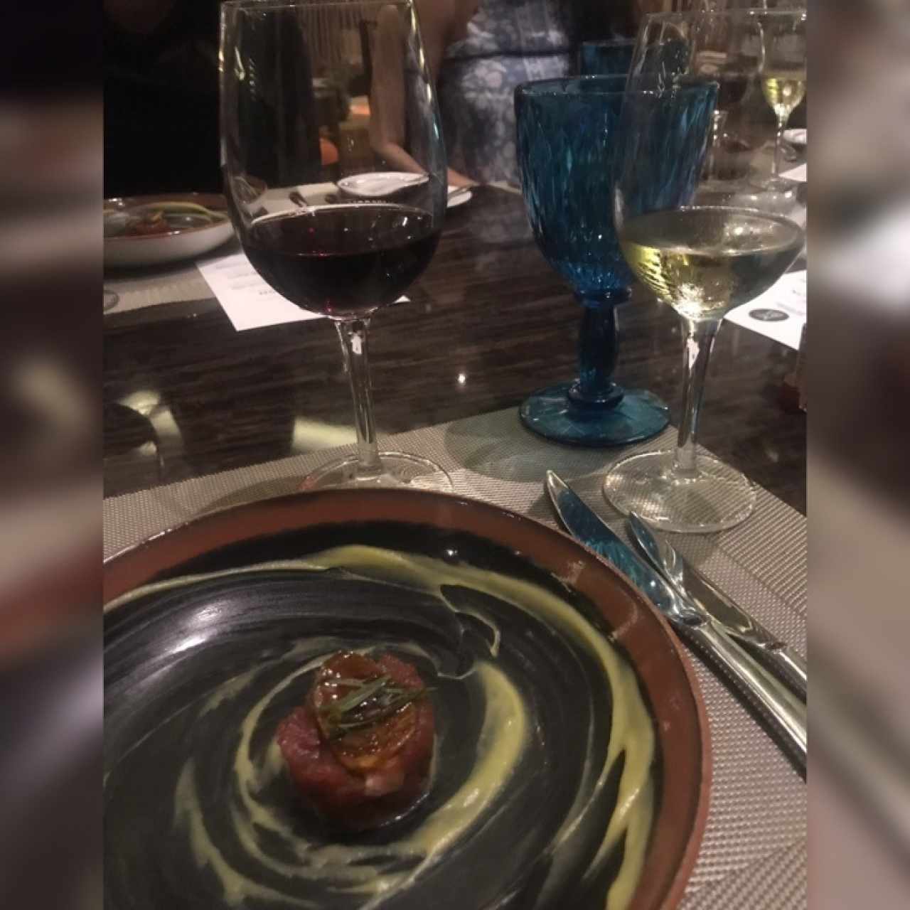 Tartare de Atún y salsa de ostión