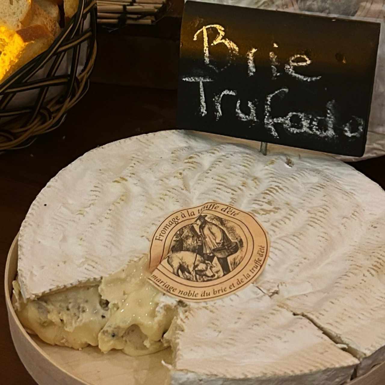 Brie Trufado