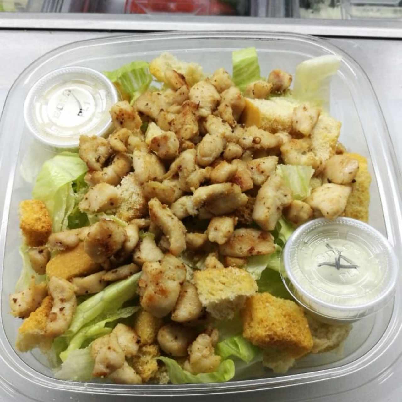 ensalada cesar con pollo