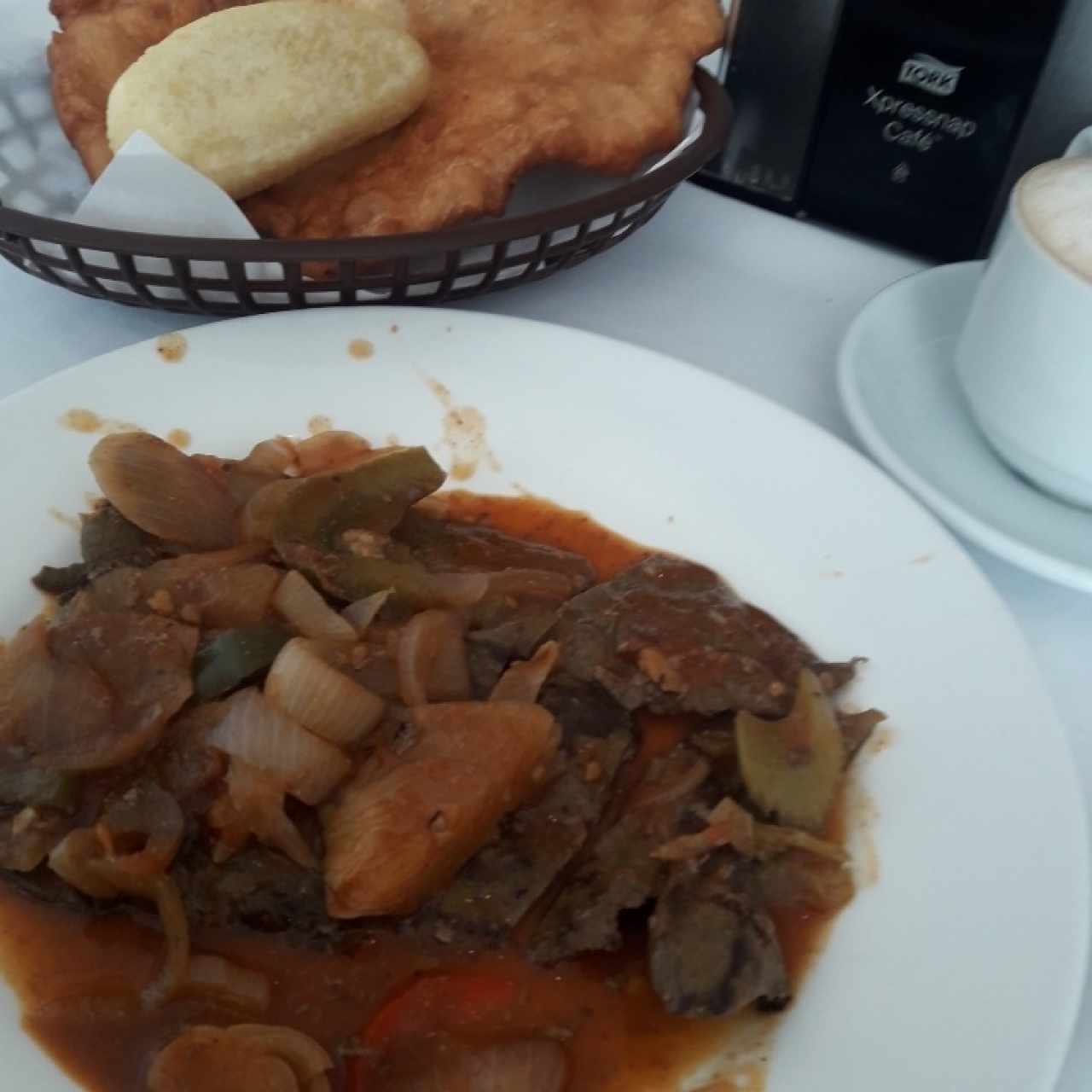 hígado encebollado