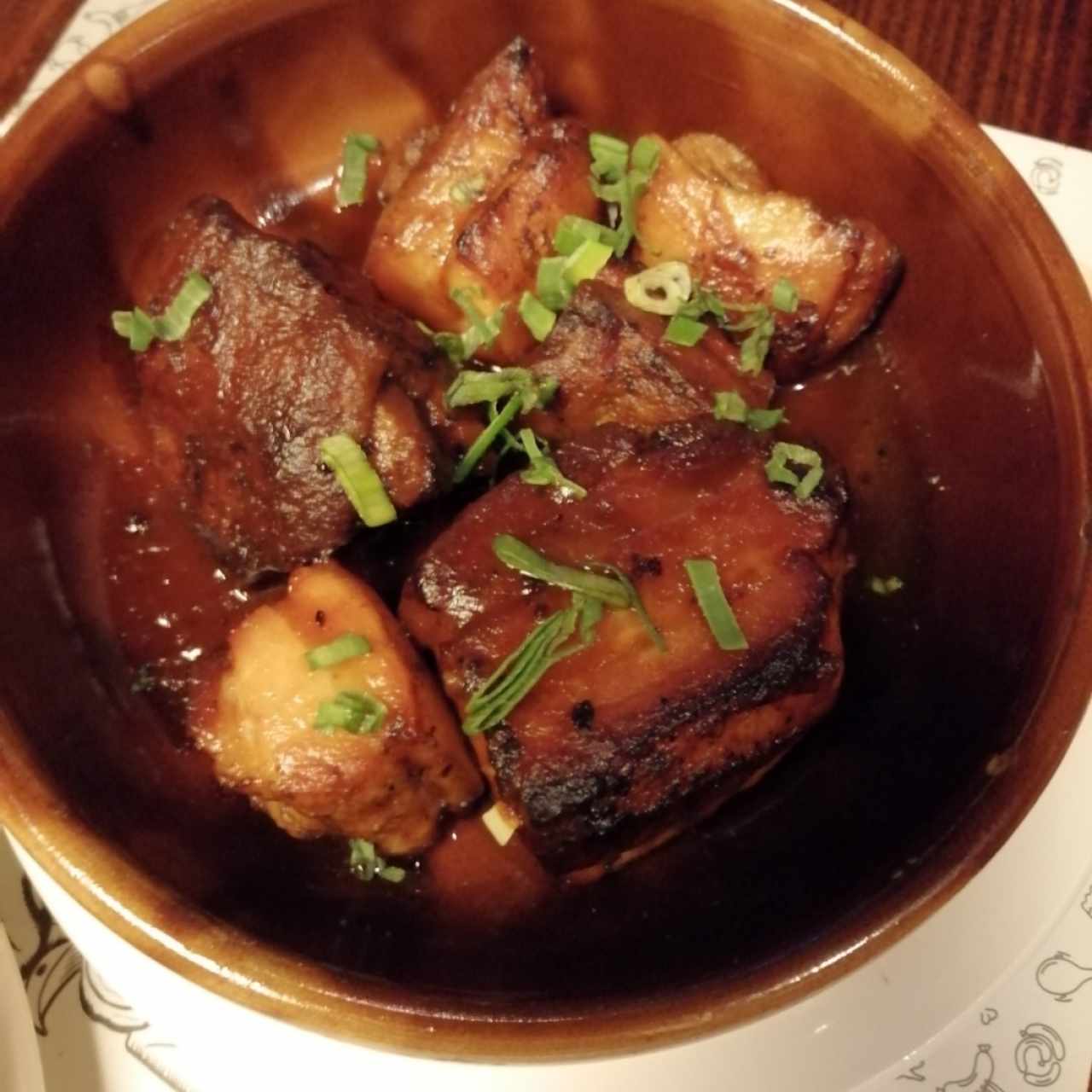 Puerco con salsa de tamarindo