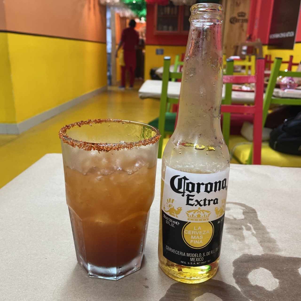 Michelada con Corona