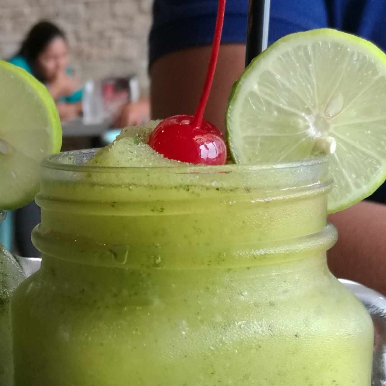 piña con hierbabuena