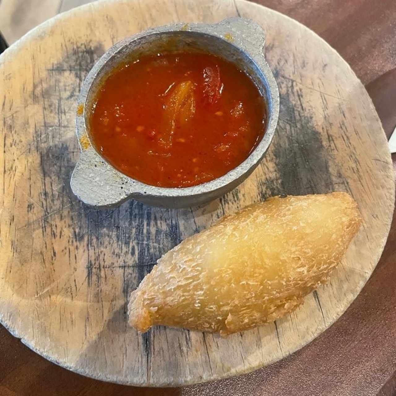 CARIMAÑOLA Y SALSA CRIOLLA