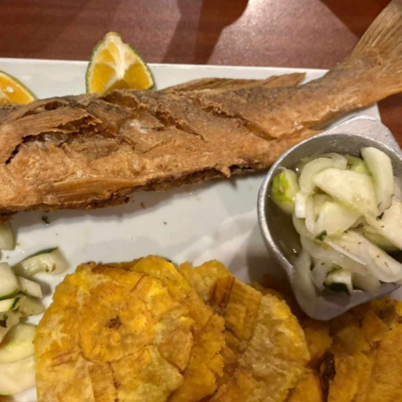 pescado frito con patacones