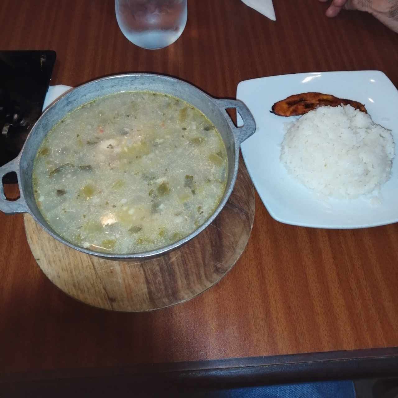 sancocho de pollo