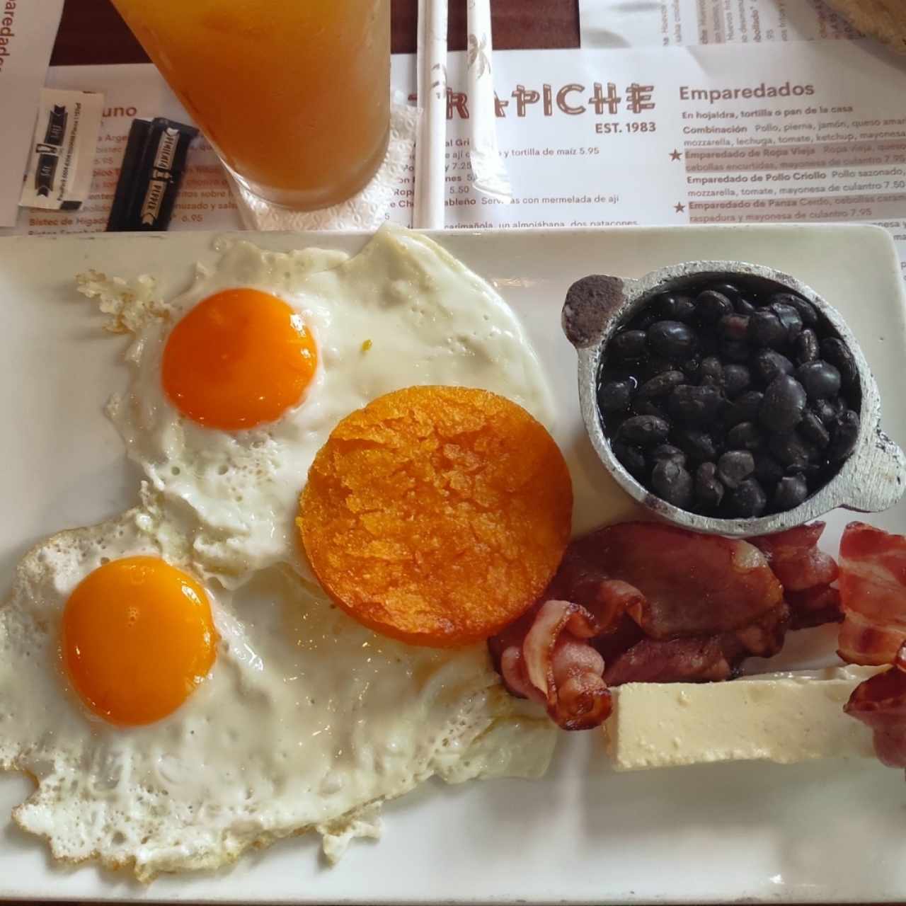 Desayuno - Típico Trapiche