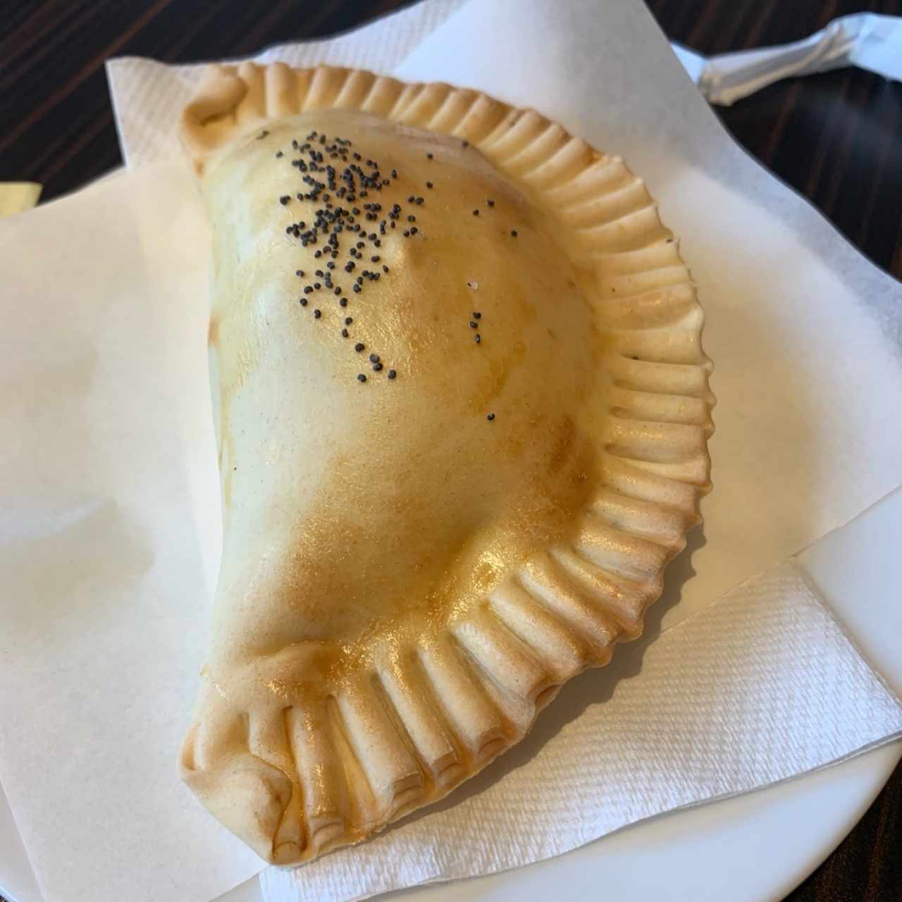 Empanada de Bistec Encebollado (muy bueno)