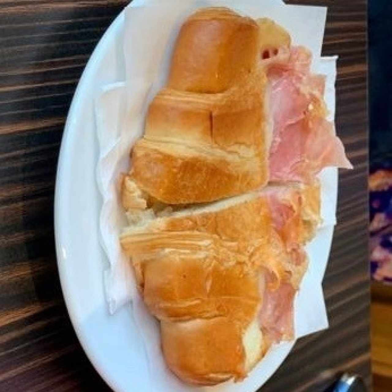 Croissant de Jamón y Queso Mozzarella