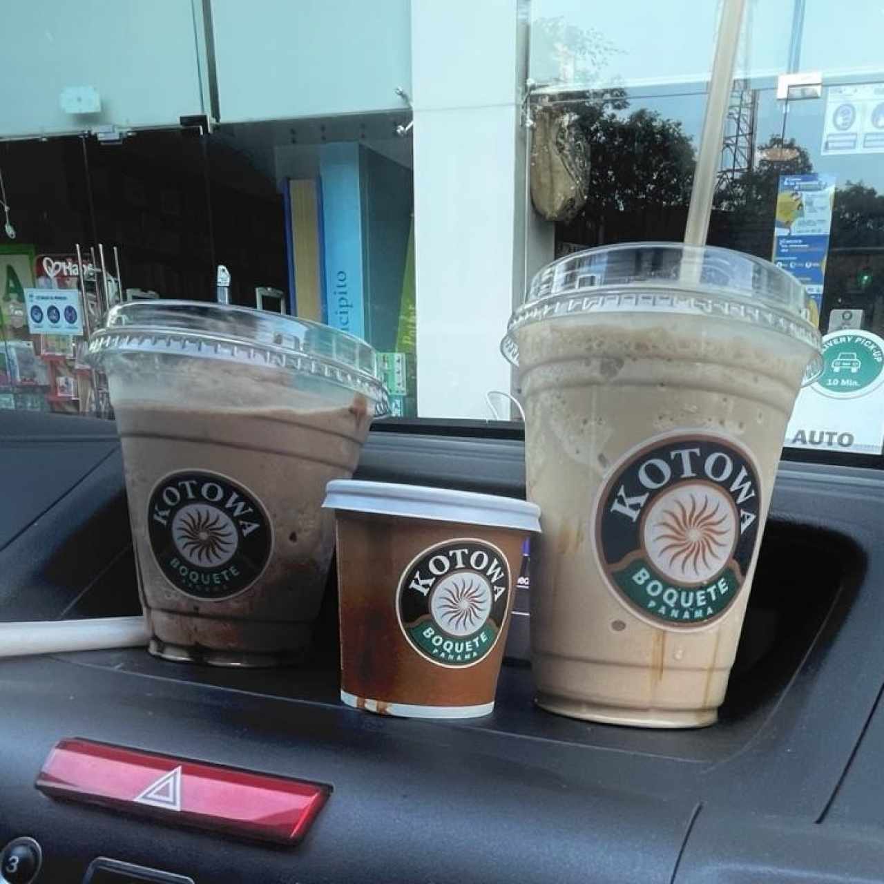 Frappé Choco-Mint, Expresso Doble y Frappé Dulce de Leche