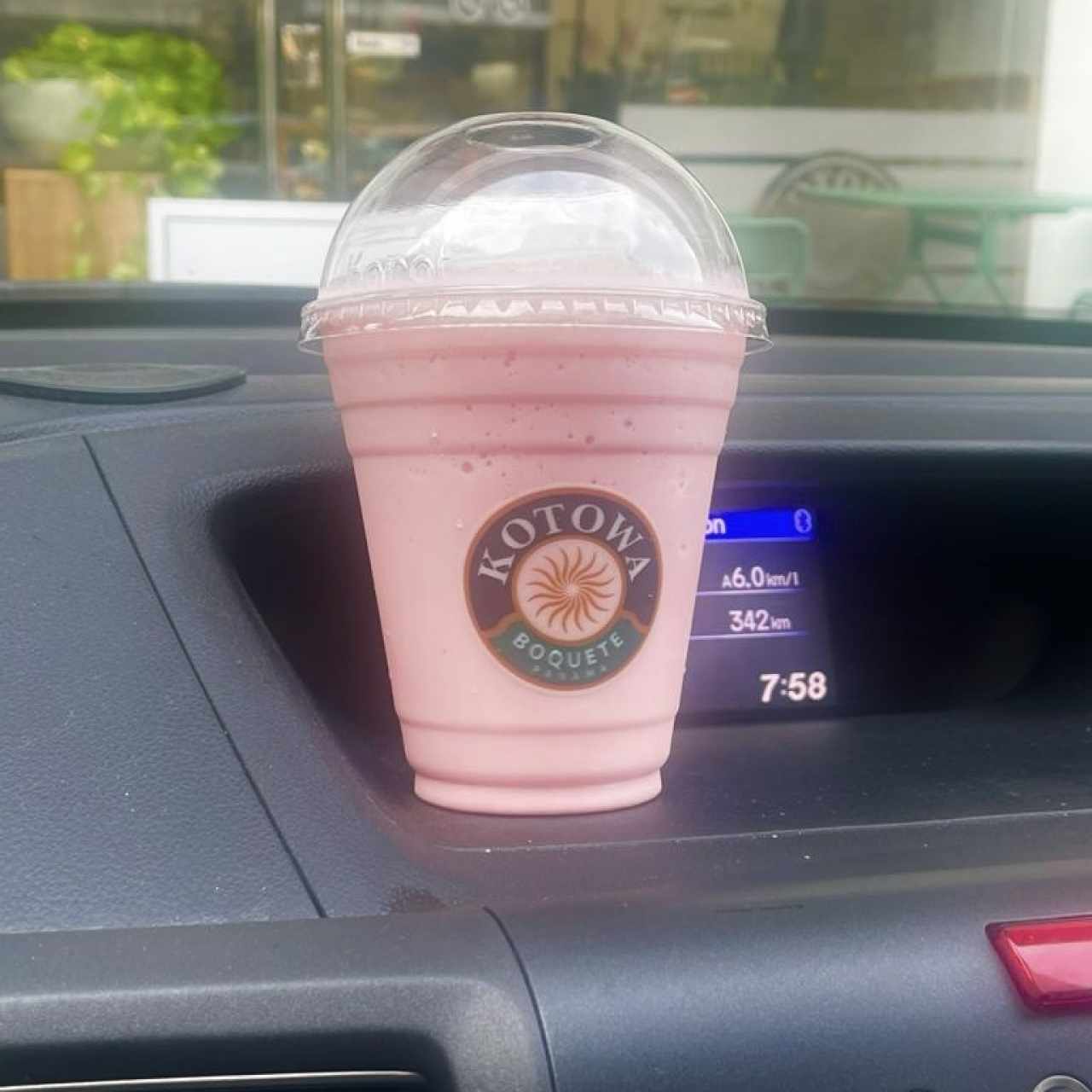 Frappé de Fresa con Leche de Avena