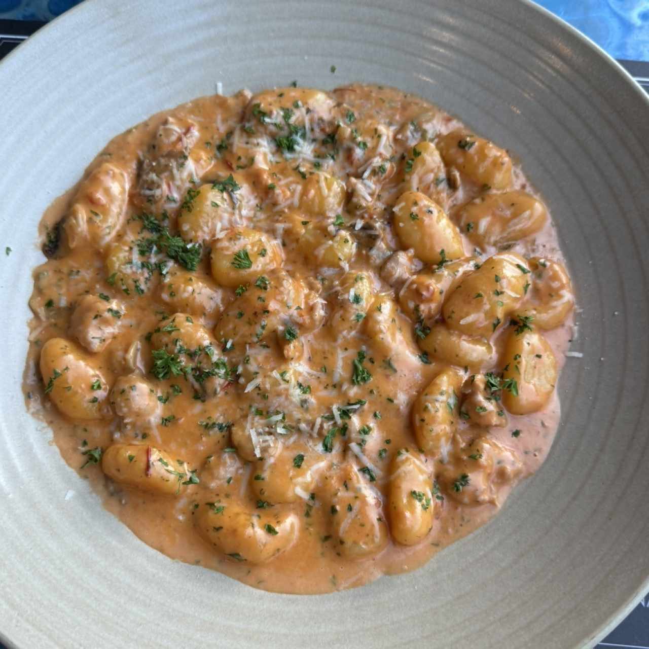 Gnocchi Salsiccia e Funghi