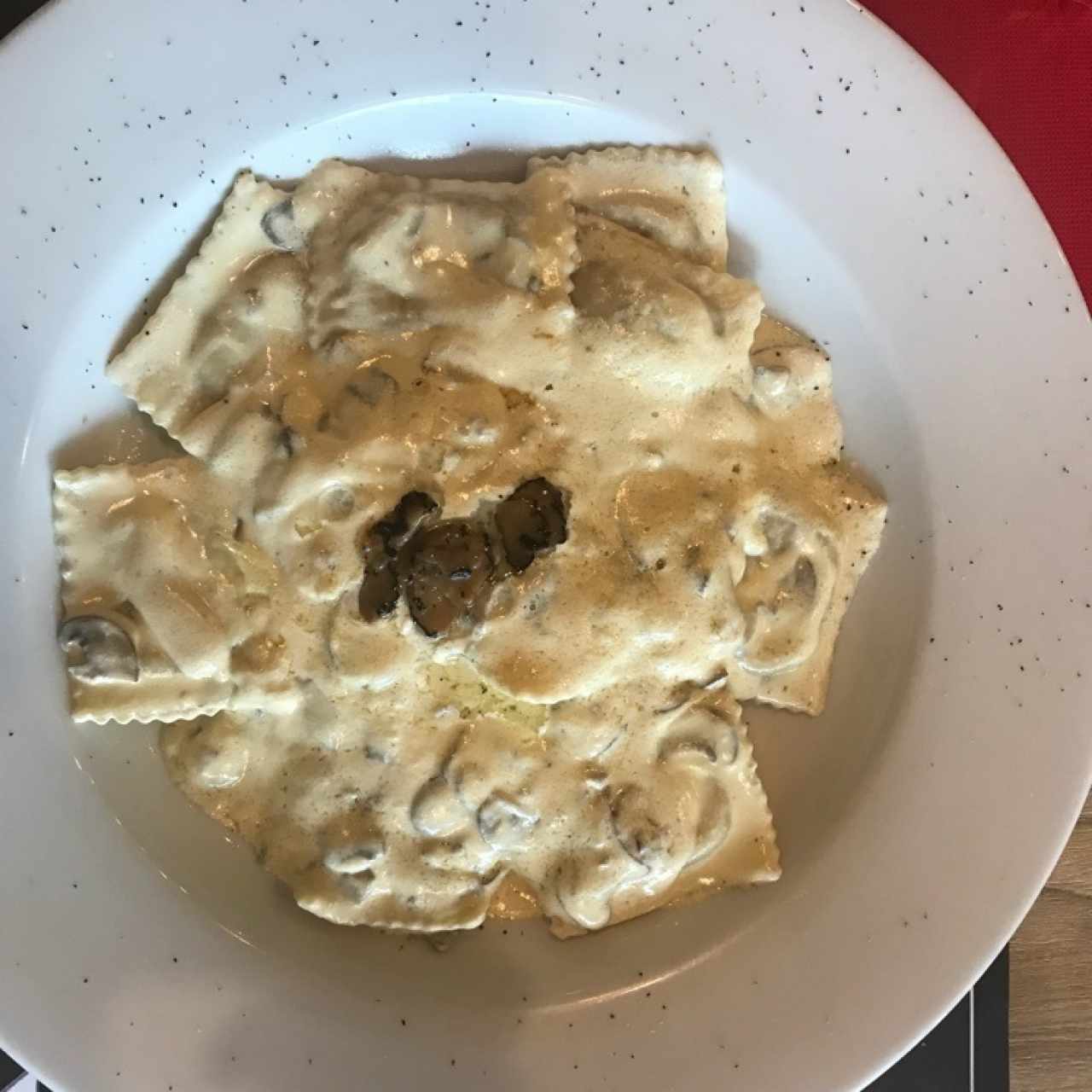 Di Ricotta e Funghi in Crema de Tartufo