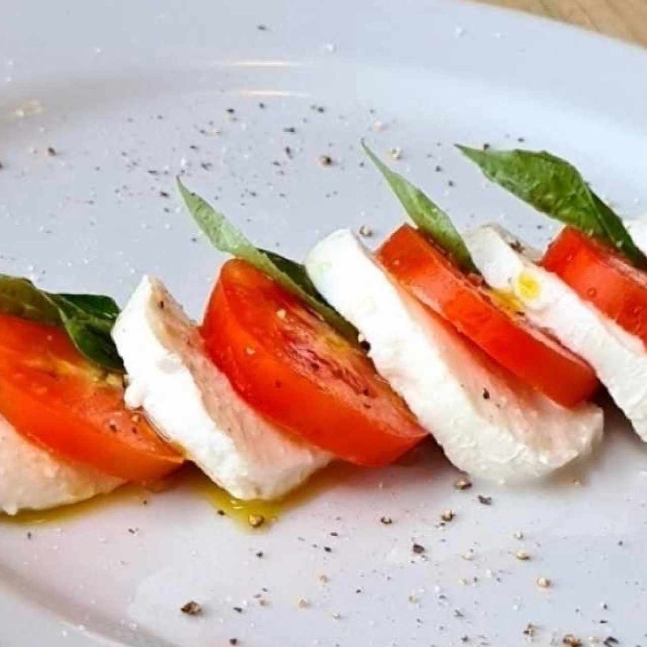 Antipasti - Caprese