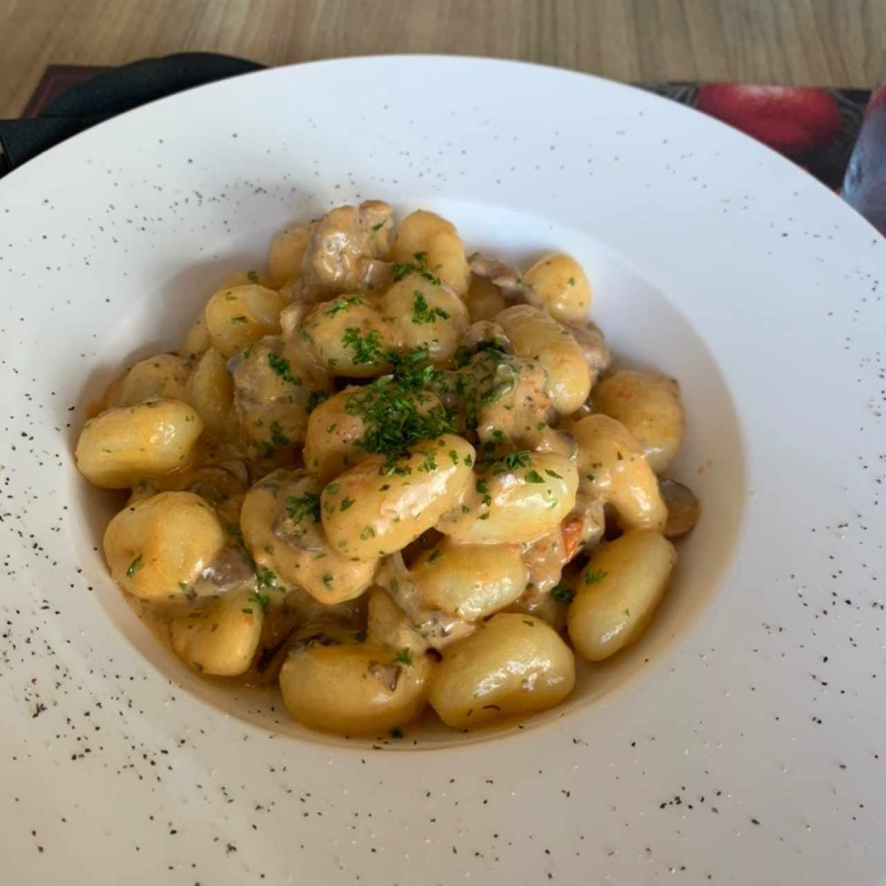 Gnocchi Salsiccia e Funghi