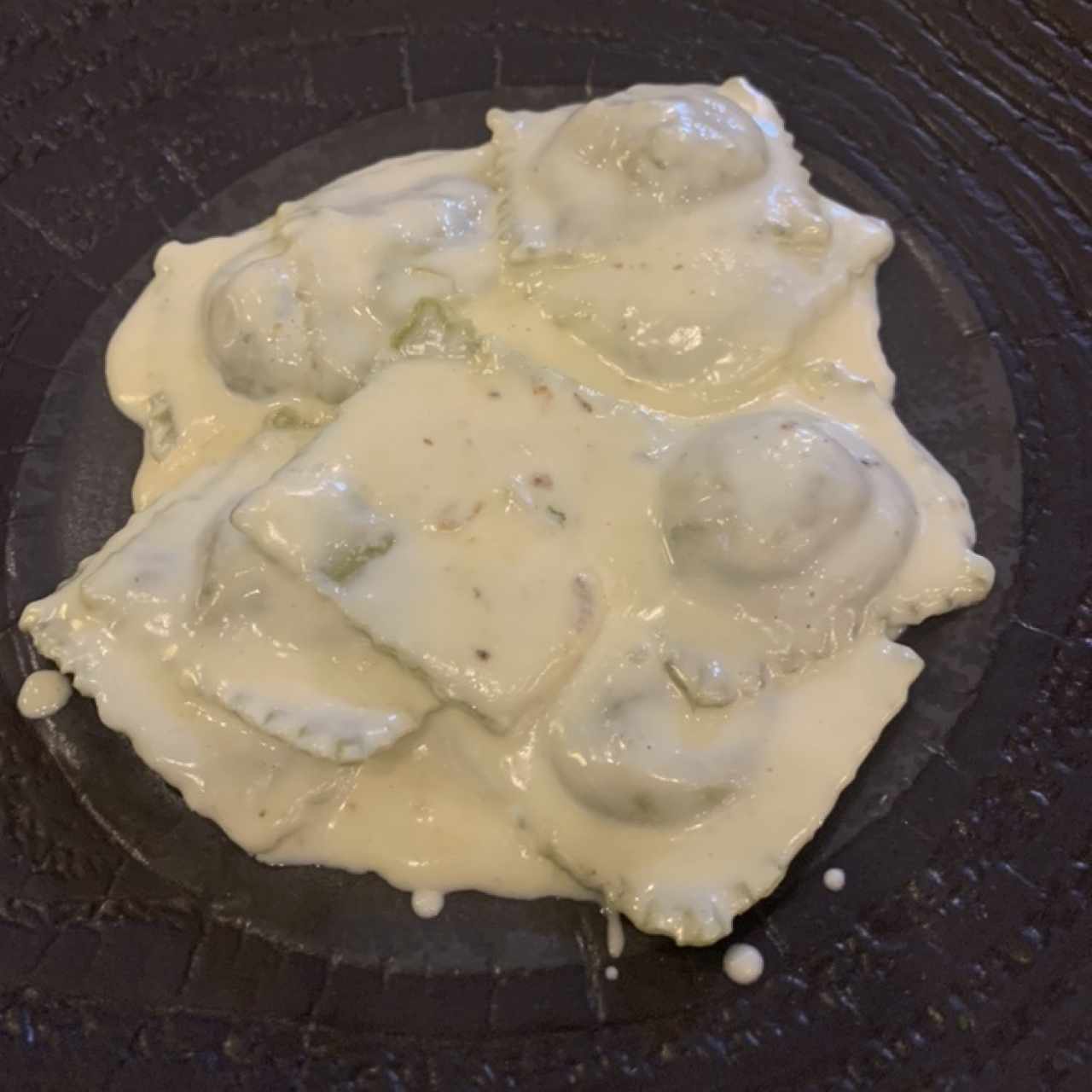 Ravioli - In Salsa Bianca