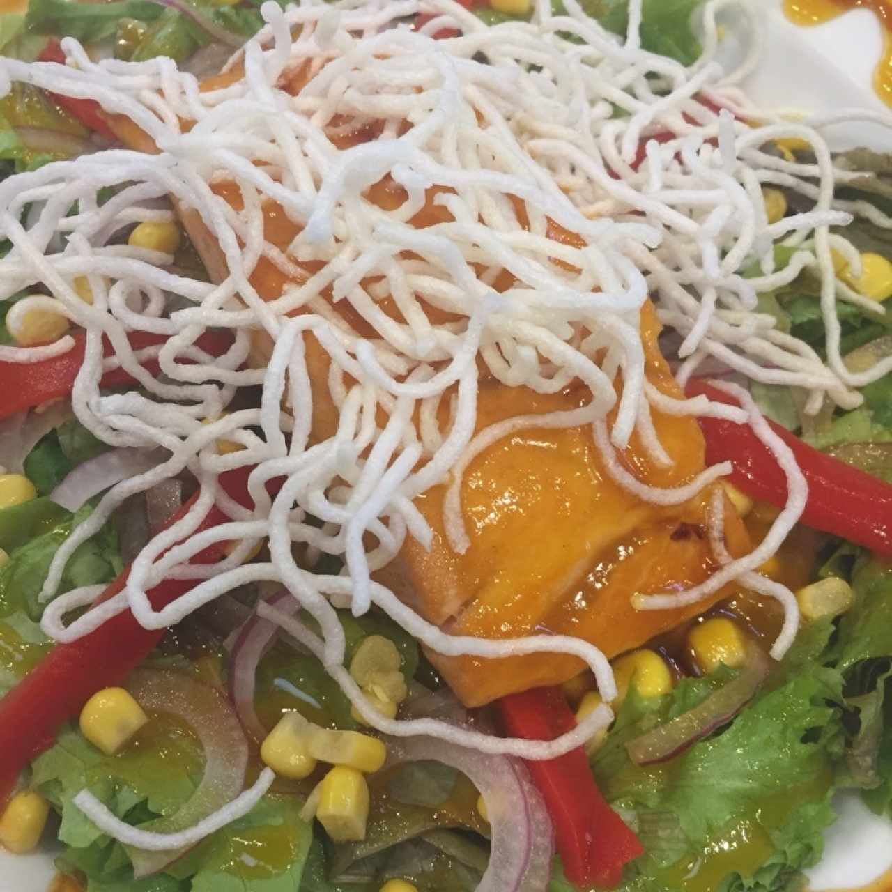 Ensalada daidai de salmón