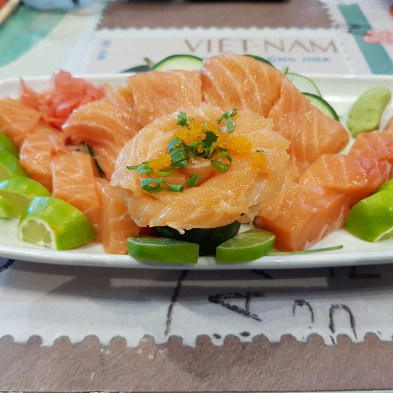 Deliciosos sashimis - Sashimi salmón fresco