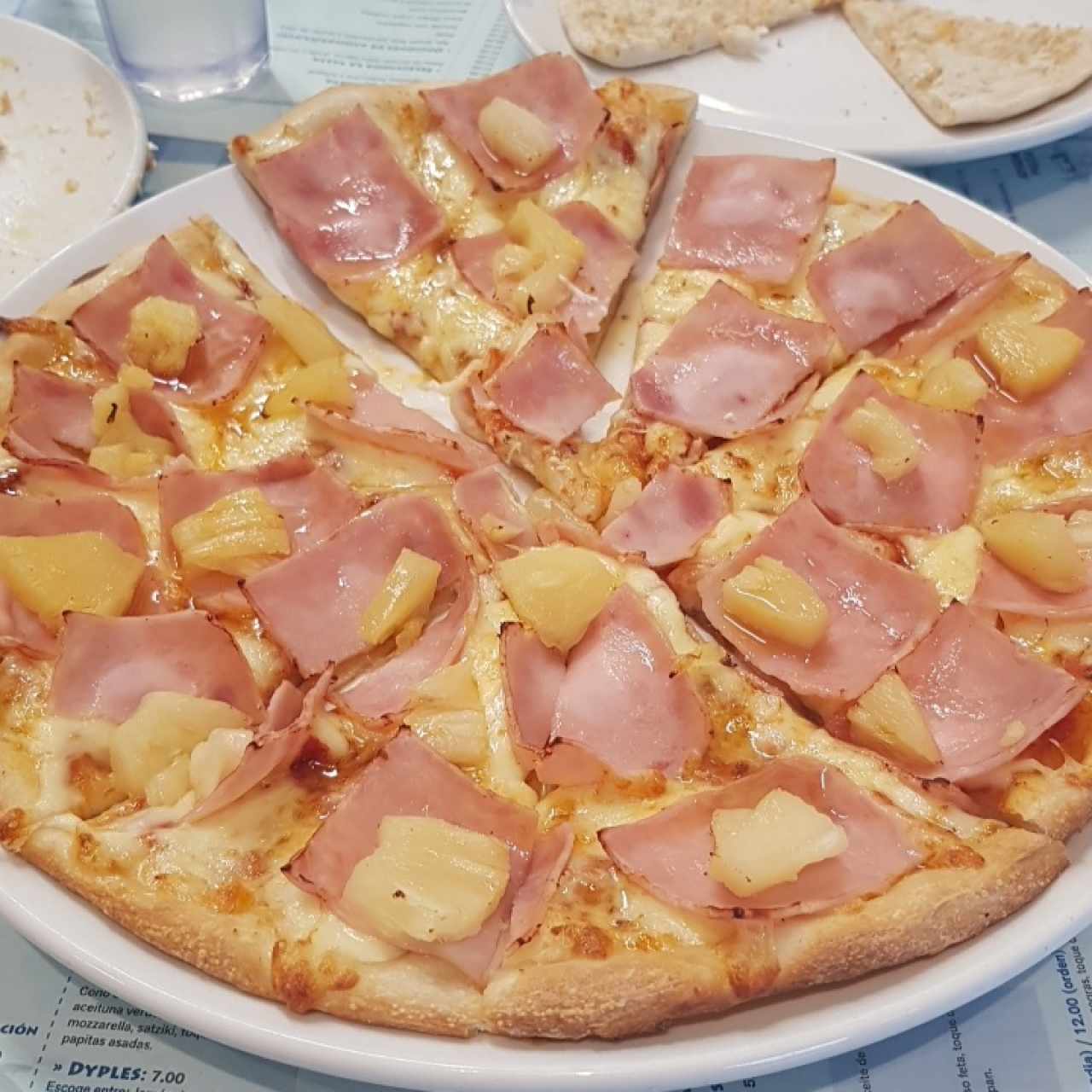 Pizza Hawaiana