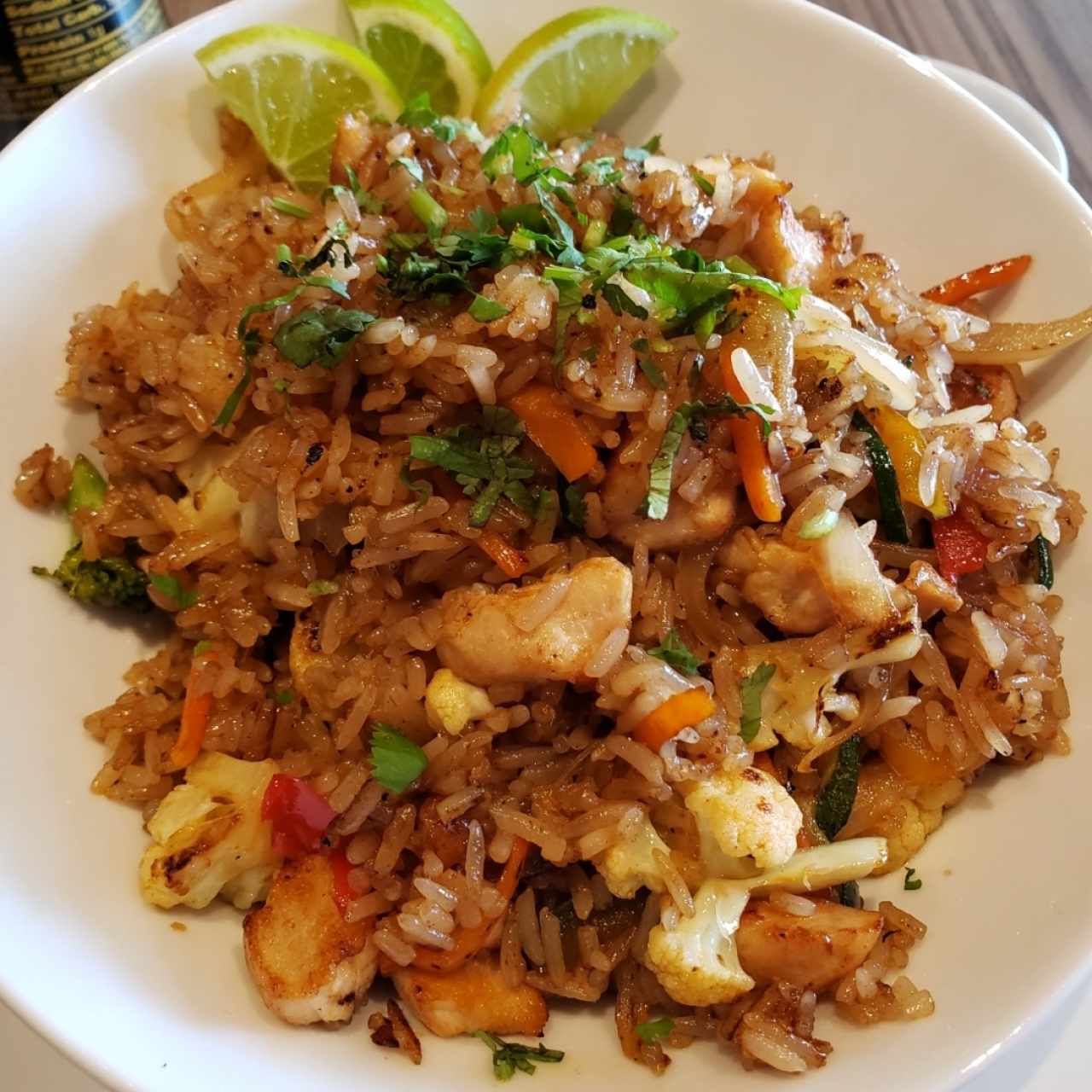 arroz frito con pollo