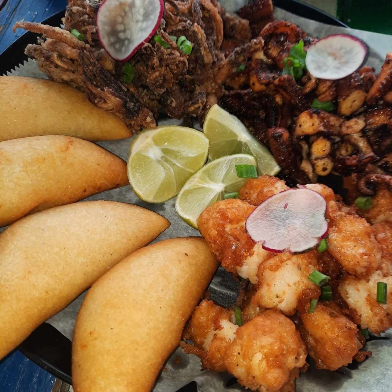 Seafood Crave Platter