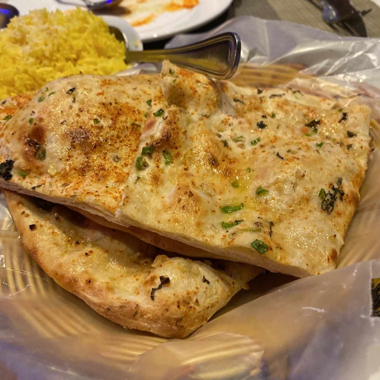 INDIAN BREADS - GARLIC NAAN