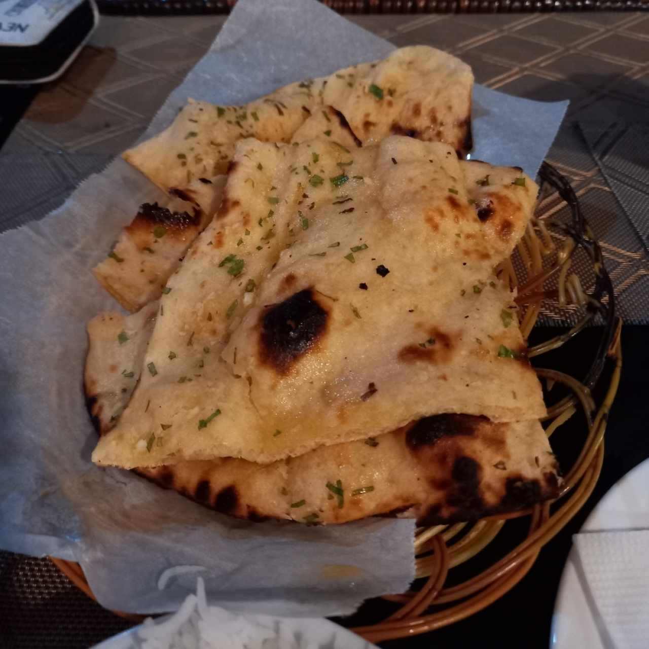 INDIAN BREADS - GARLIC NAAN