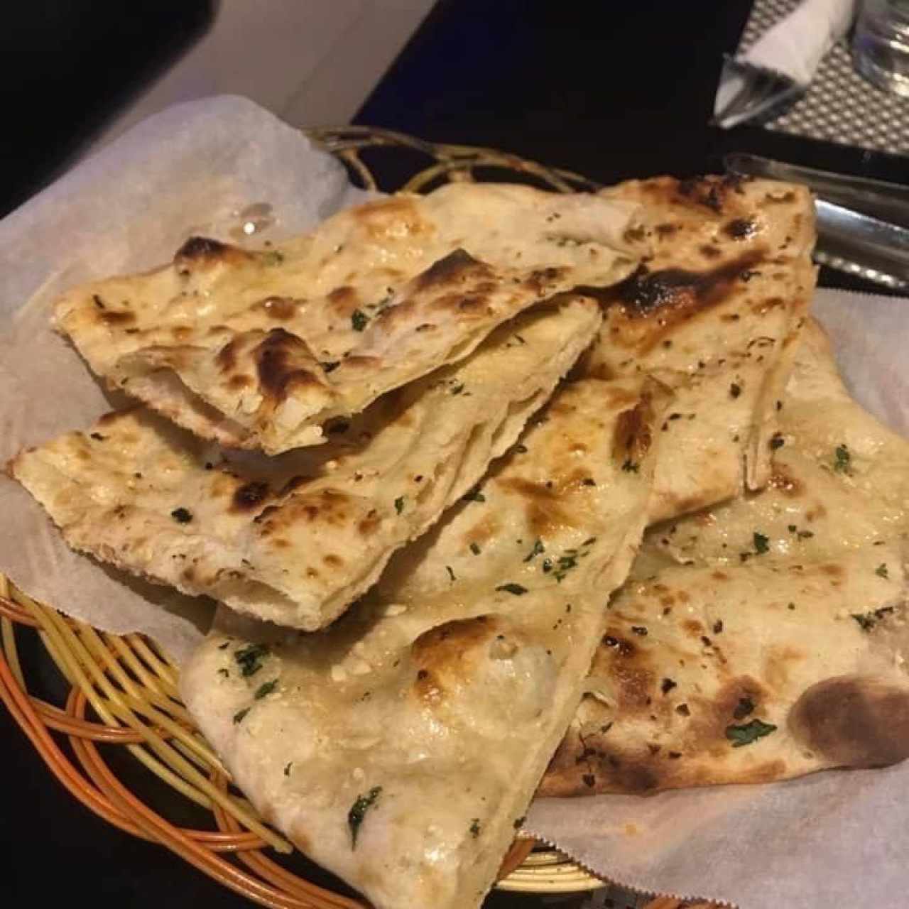 INDIAN BREADS - GARLIC NAAN