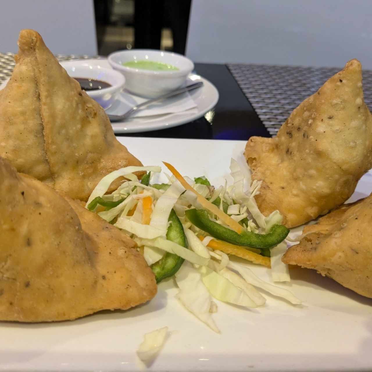 Entradas Vegetarianas - SAMOSA (2 Piezas )