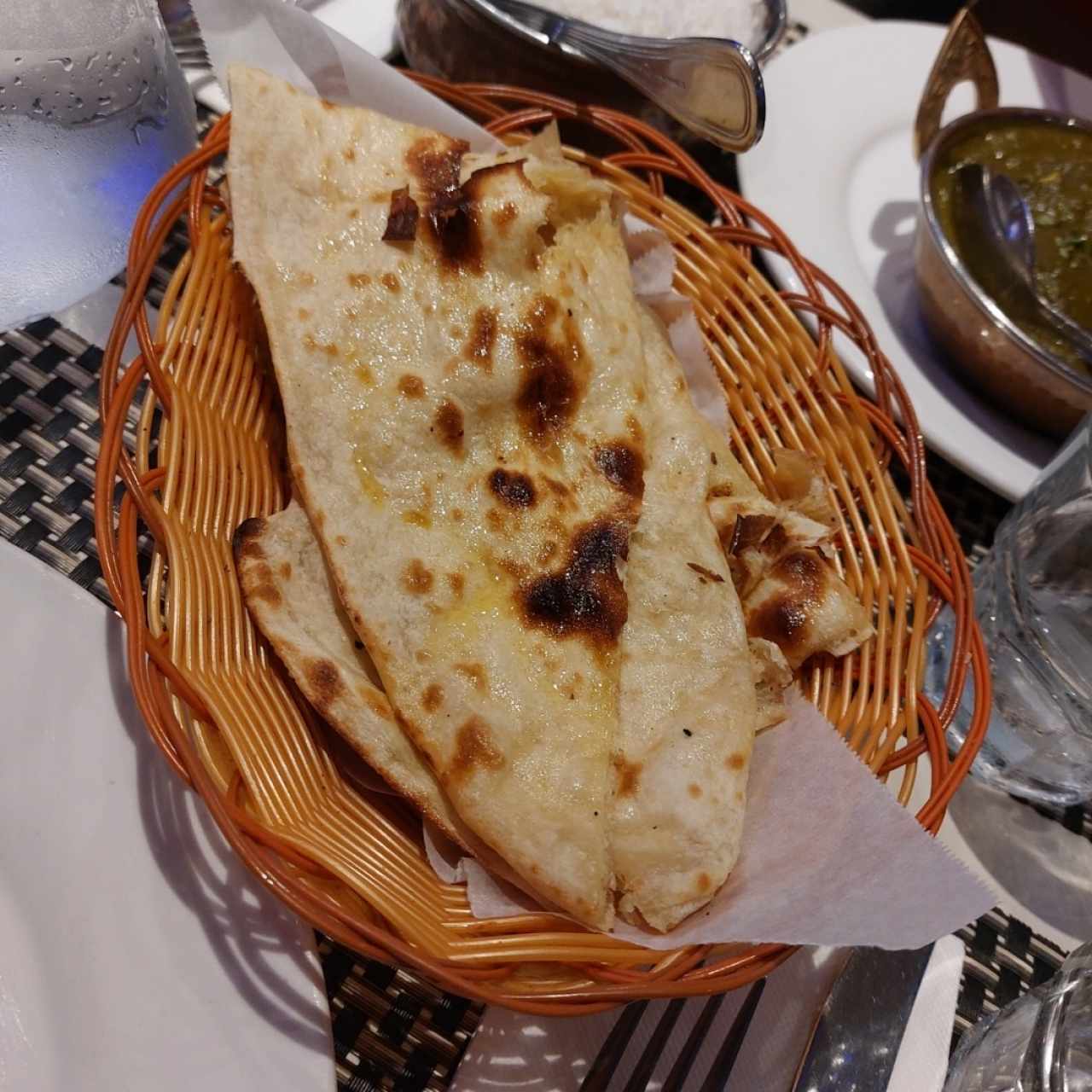 Naan de Mantequilla