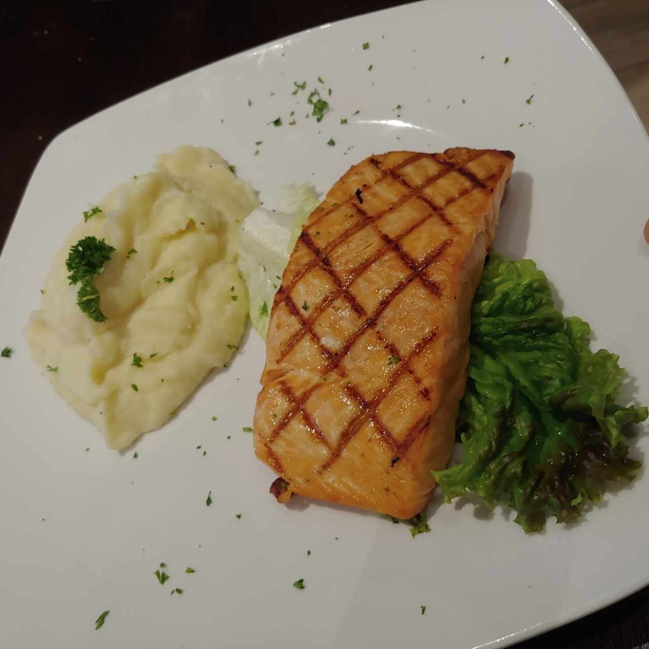 Salmón a la plancha