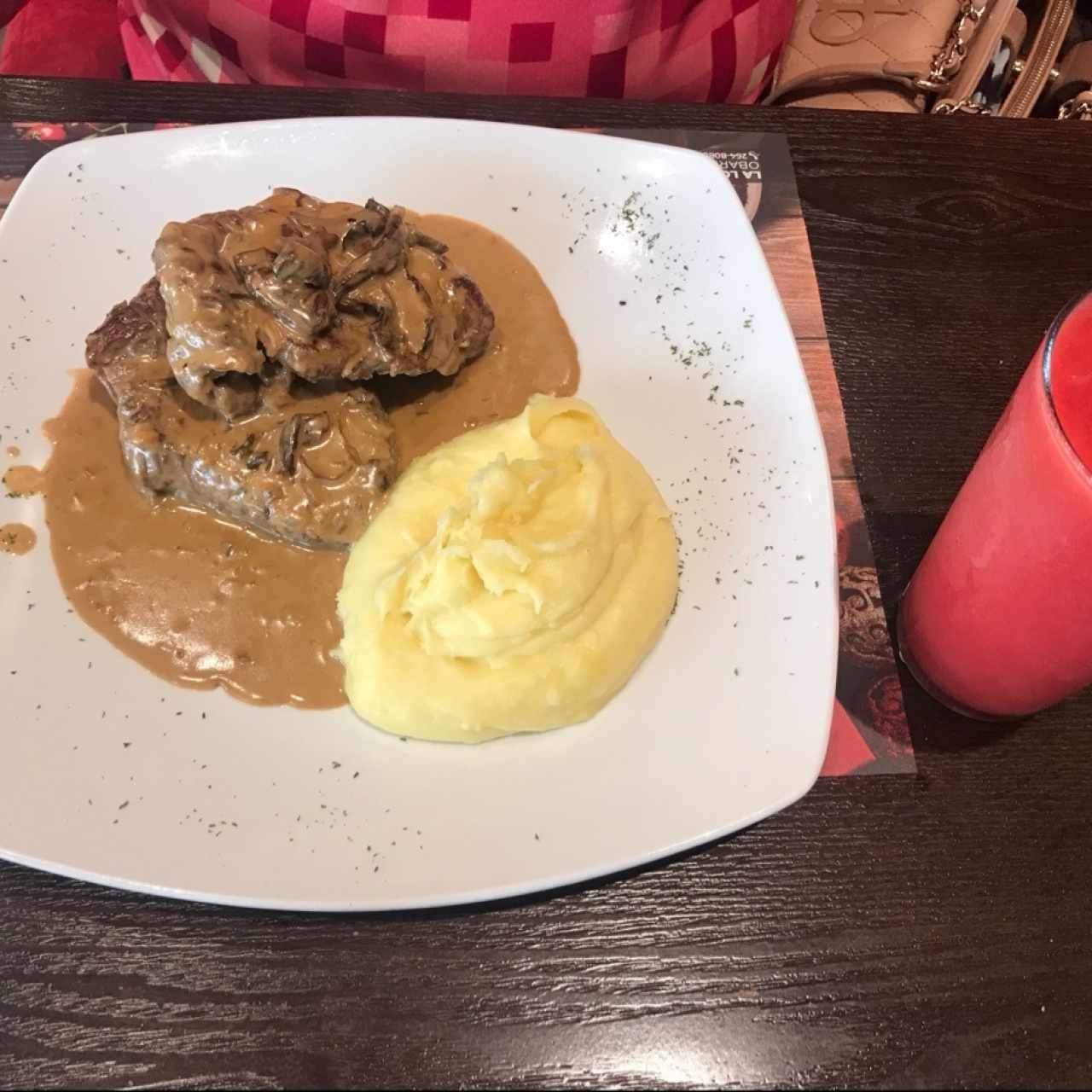 Filete de Carne con Puré