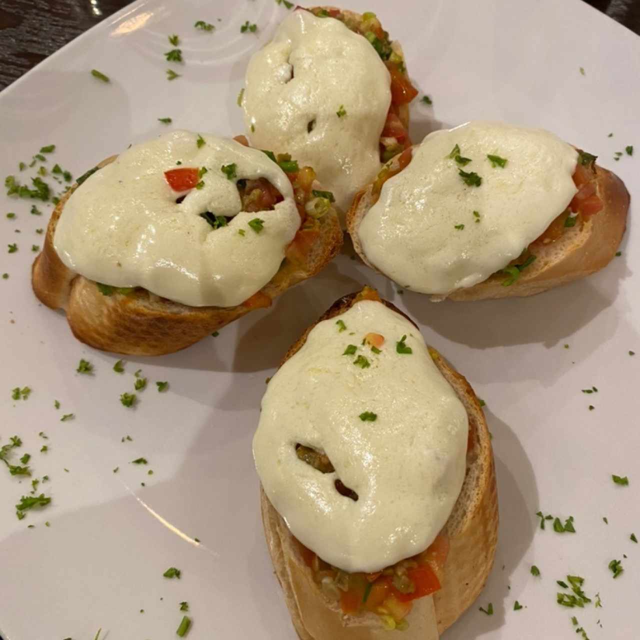 Entradas - Crostini Pizzaiola