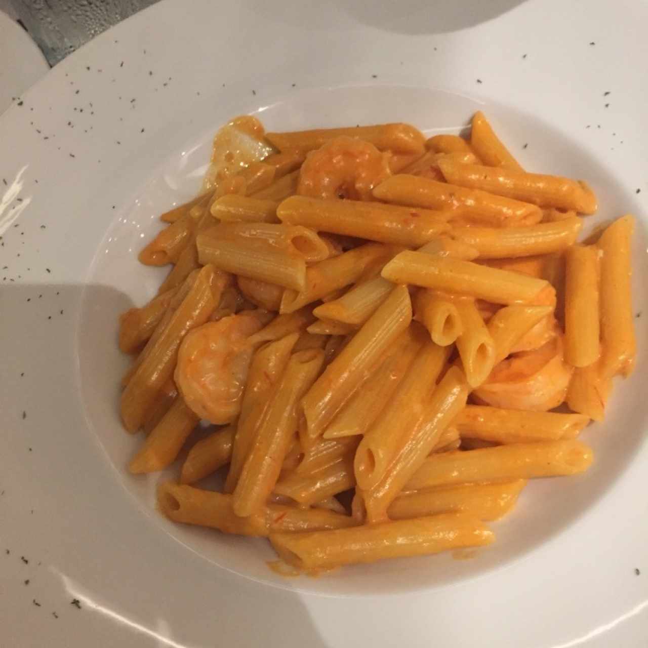 Penne Gamberi en salsa rosada