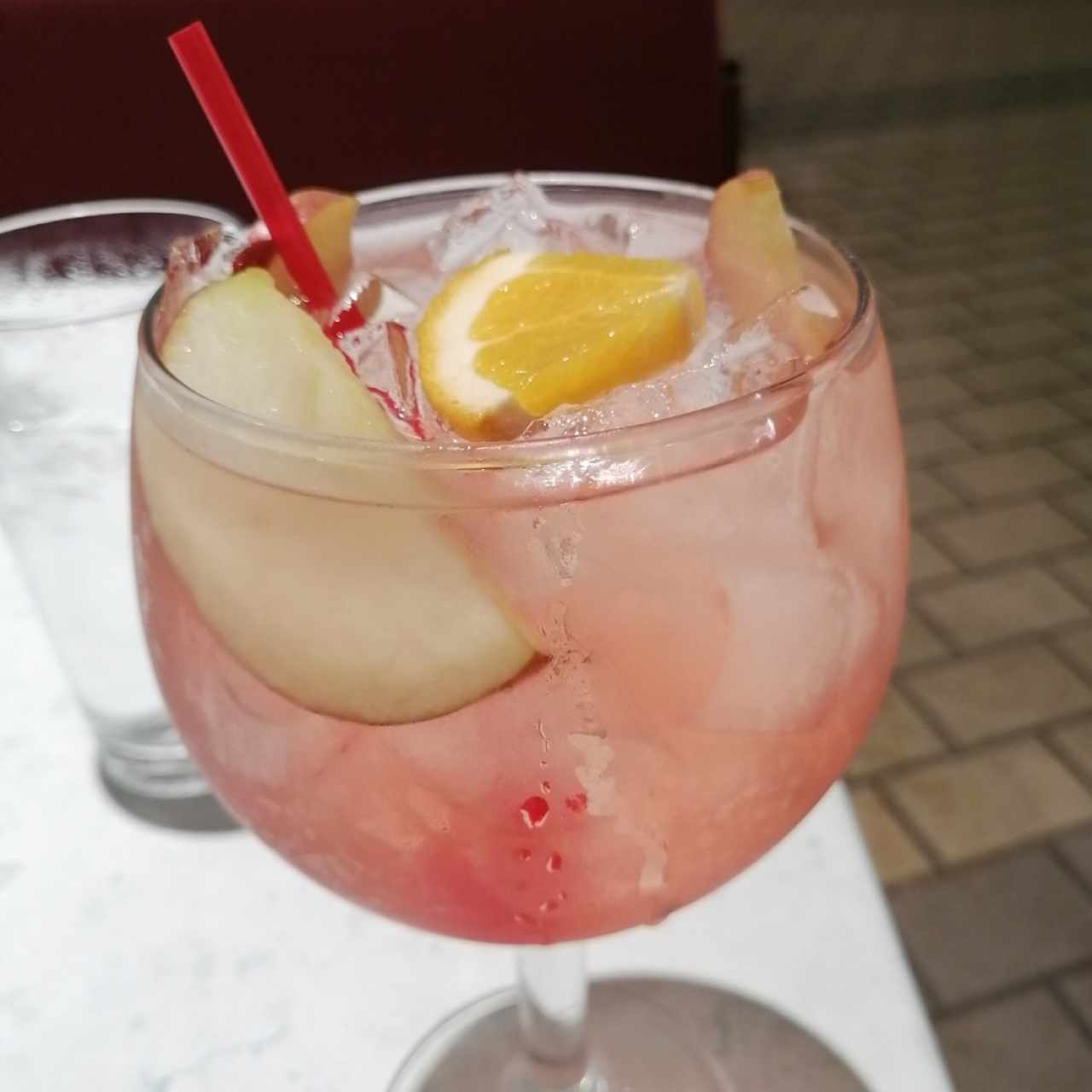 Sangria de vino rosado