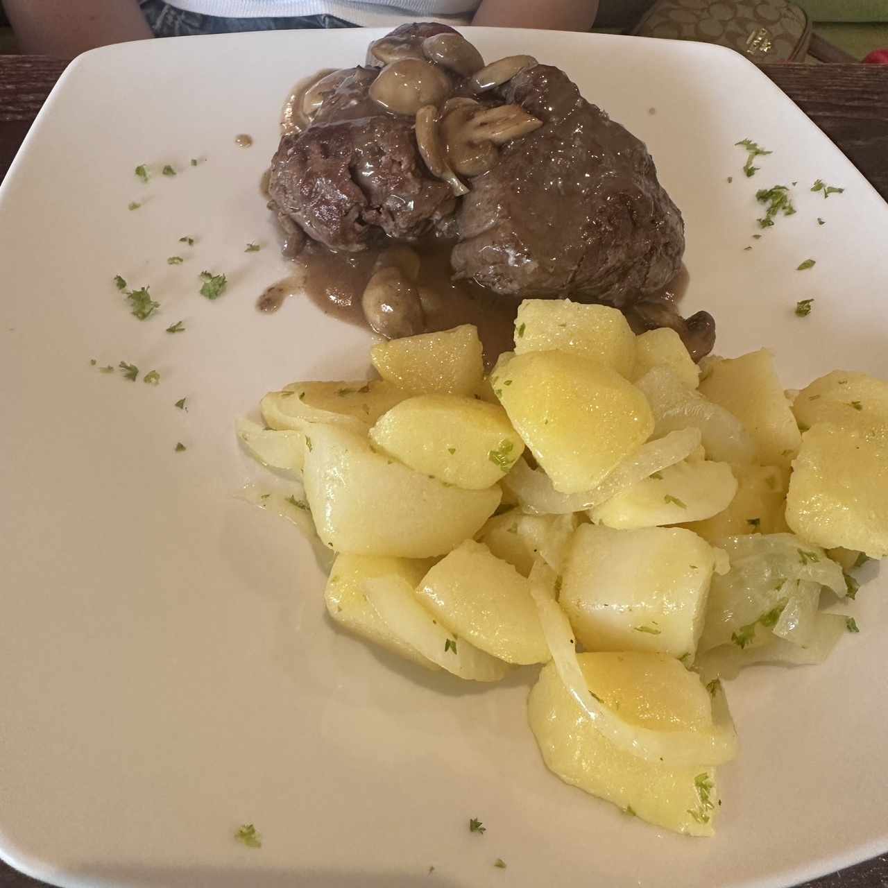 Filete de Res en Salsa Marsala