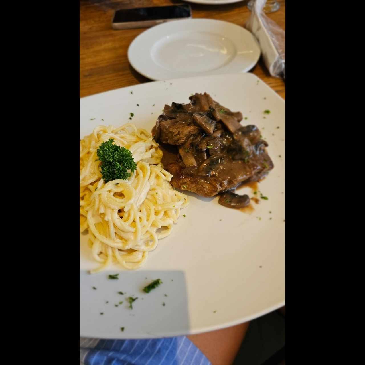 Filete de Res en Salsa Marsala